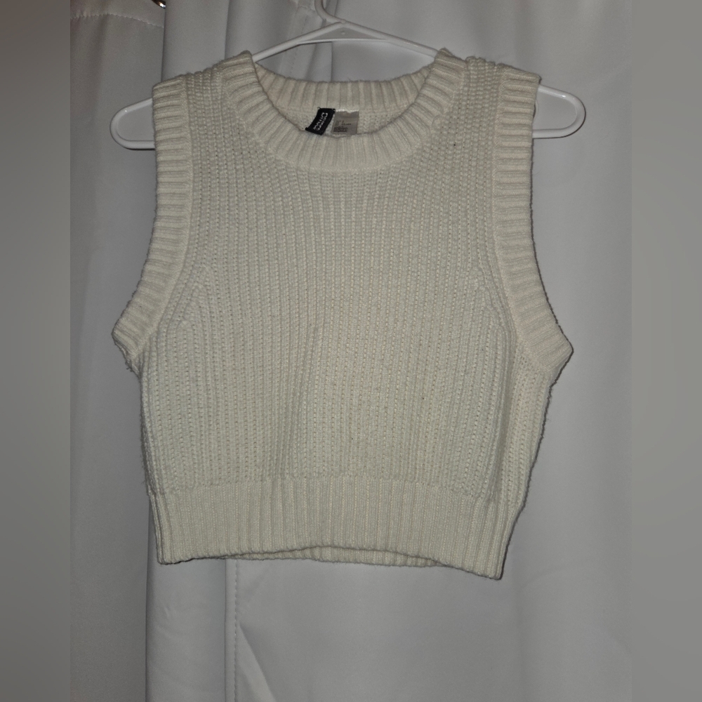 H&M Cream Ribbed Knit Sleeveless Top